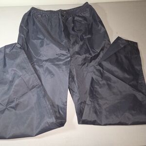 L.L. Bean Outdoors Womans Medium Nylon Water‎ Proof Pull On Shell Pants